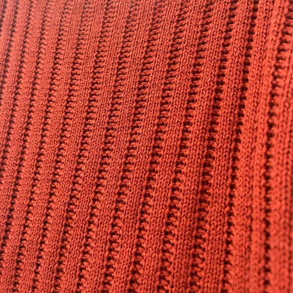 MEDIUM FOREVER 21 ORANGE KNIT LONG SLEEVE CROP TOP - Picture 7 of 7